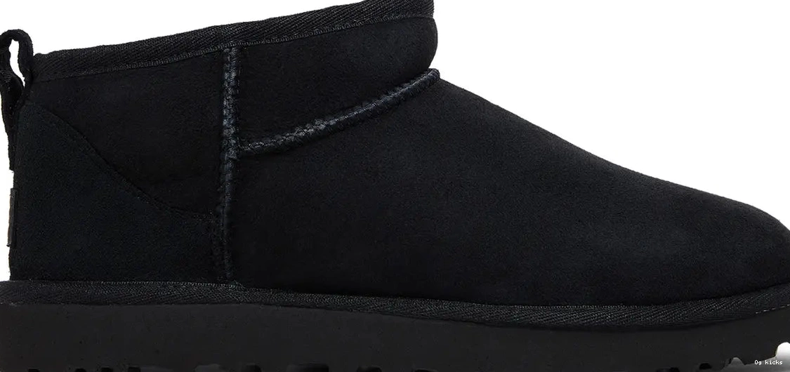 Mini UGG W Black Classic Ultra 0728